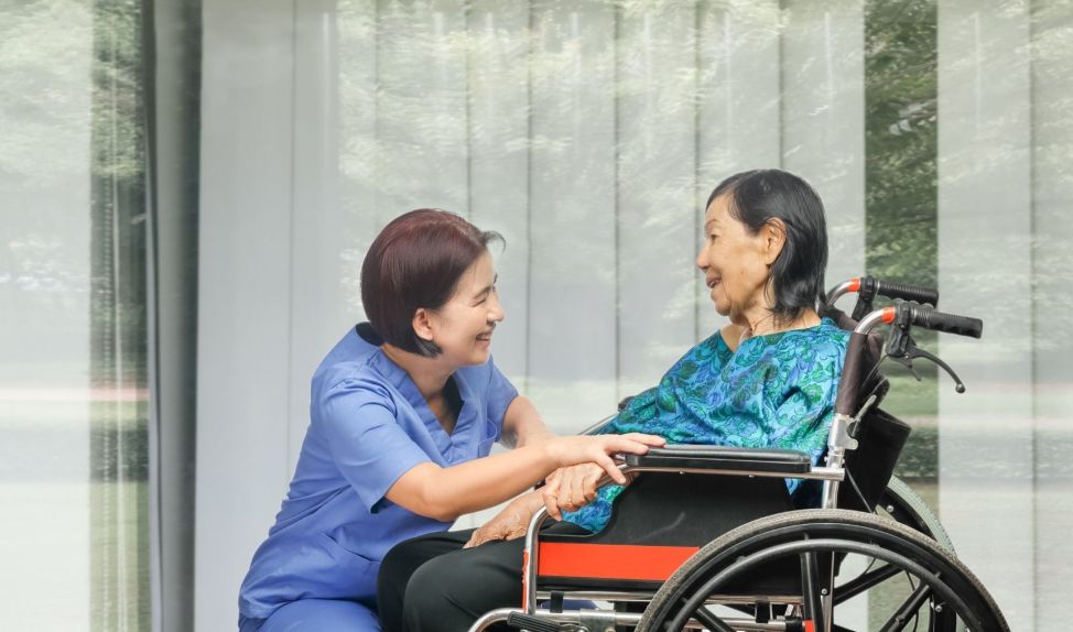 USC Social Work researchers create app for reducing Chinese caregiver burden